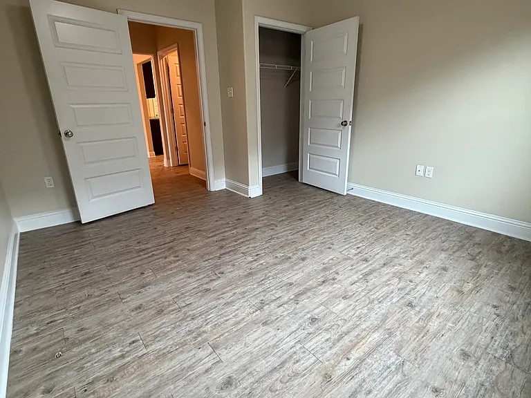 109 Clear Springs Cir — Photo 10