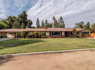 1738 S Country Club Ln, Fresno, CA 93727