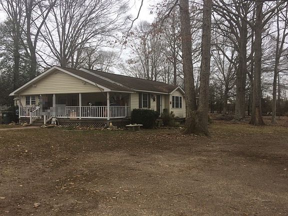 3rd image of 8915 Robert E Lee Dr
