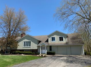 151 Kings Row, Barrington, IL 60010