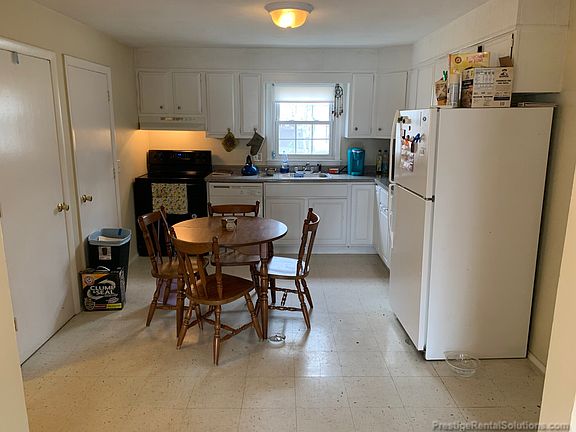 3rd image of 64 Lorchris St APT 17