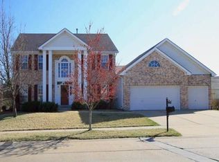 734 Castle Pines Dr, Ballwin, MO 63021