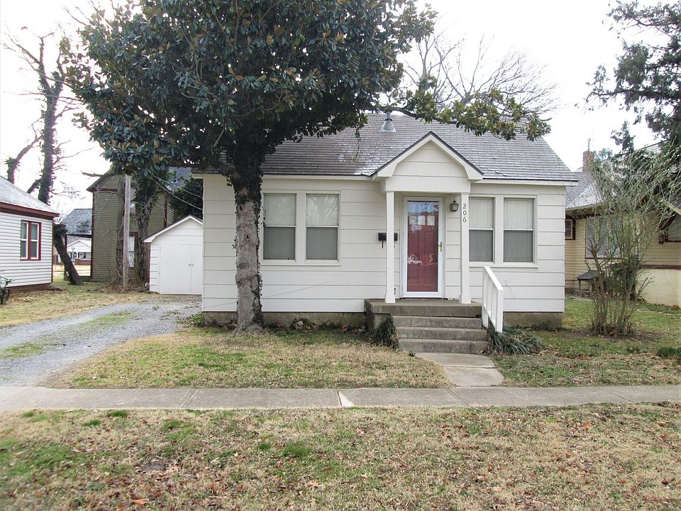 1st image of 206 W Eufaula St