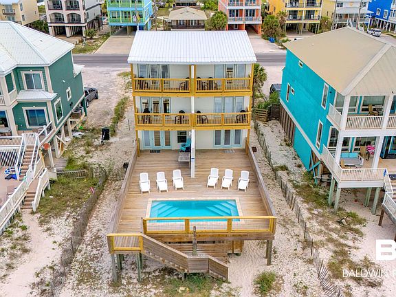 3rd image of 1261 W Beach Blvd