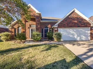 5513 Lawnsberry Dr, Fort Worth, TX 76137