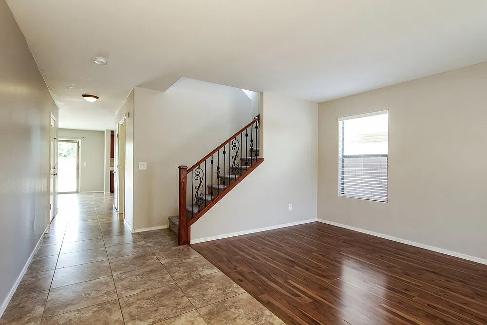 4 bed, 2.5 bath, 2160 sqft, $2,595 — Photo 4