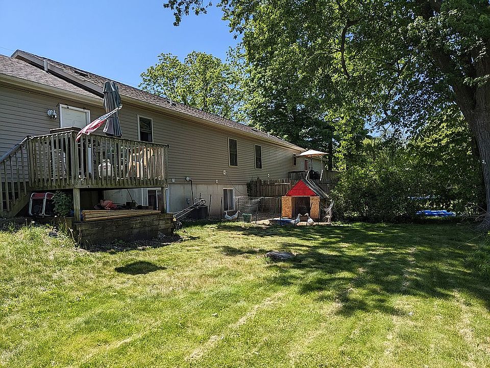 2nd image of 1389 106th Ave