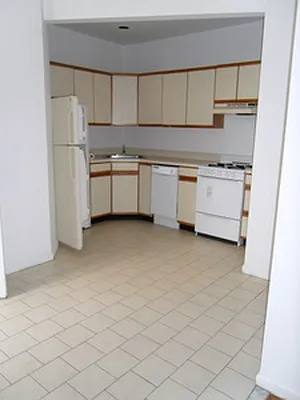 Rented by CitySites Real Estate Group | media 38