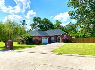 1040 Cedar Rdg, Orange, TX 77632