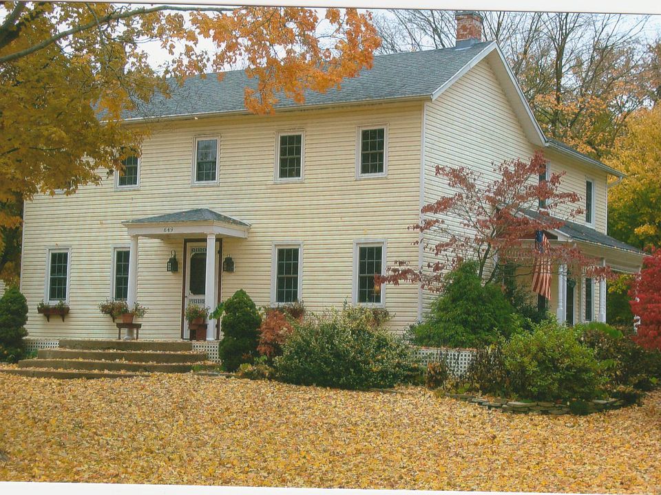 1st image of 649 Coy Dr