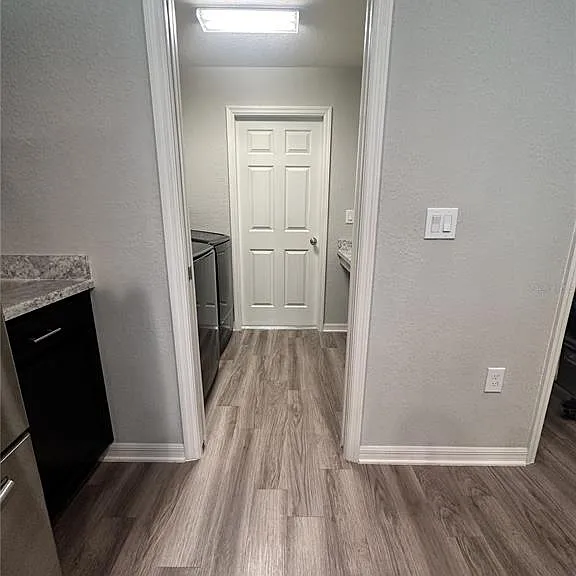 6911 Gideon Cir — Photo 13