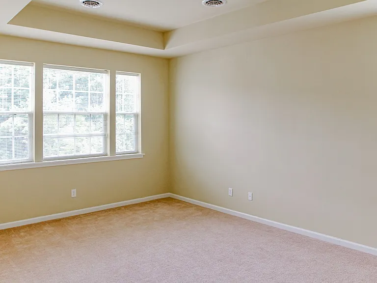 Stonegate Apartments — Photo 23