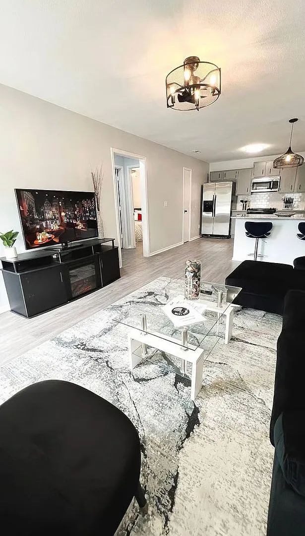 2008 Cypress Pl — Photo 2