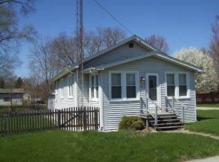 390 N 1st Ave, Coal City, IL 60416