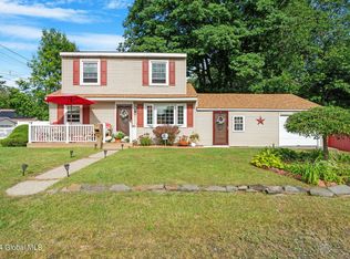 458 Chiswell Rd, Schenectady, NY 12304