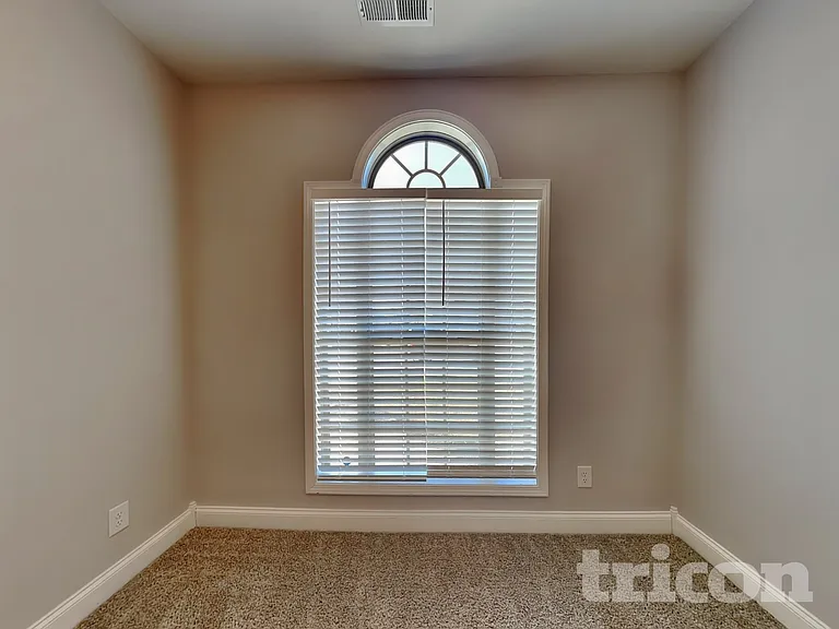 364 Preakness Cir — Photo 13