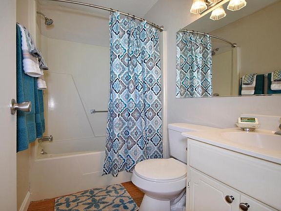 5th image of 3592 N Doncaster Ct APT W11