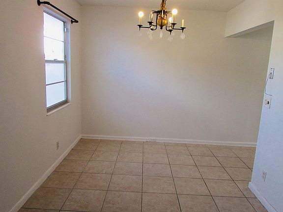5th image of 235 Newport Dr #O-1
