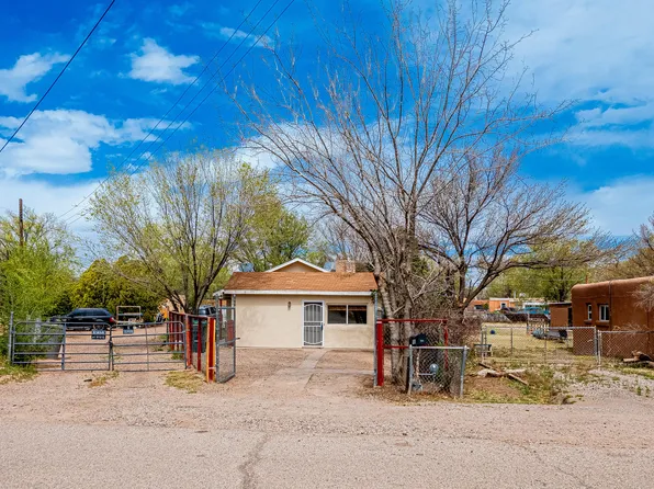 1107 Cerro Vista Rd SW, Albuquerque, NM 87105