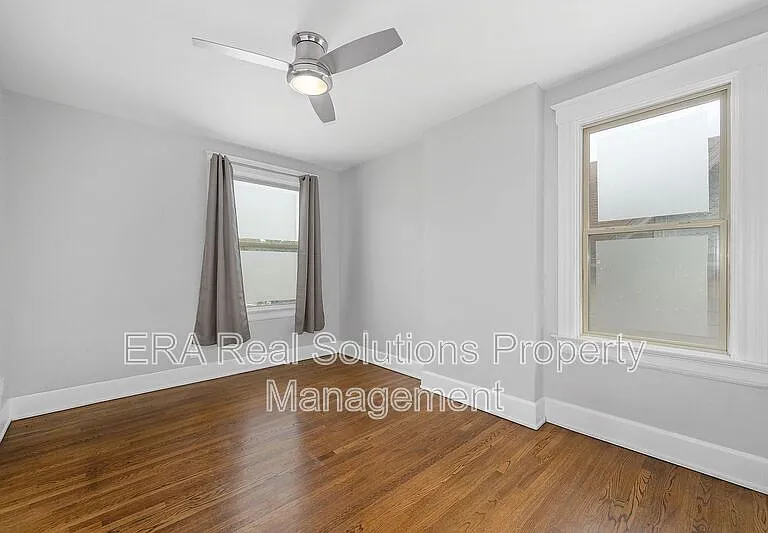 421 Dorchester Ave — Photo 32