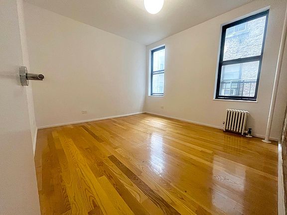 2nd image of 580 Saint Nicholas Ave APT 4N