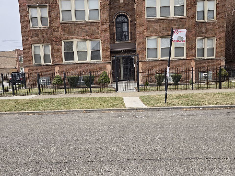 1st image of 7356-58 So Vernon Ave #2