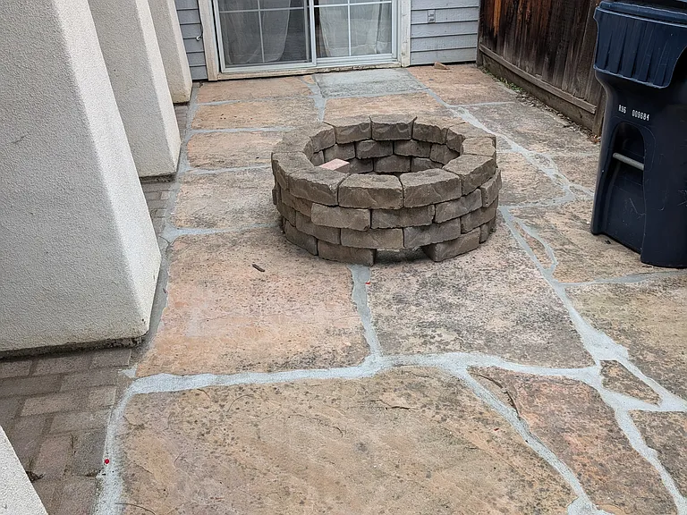 833 N San Antonio Rd — Photo 2
