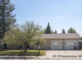 1205 E Carlson St, Cheyenne, WY 82009