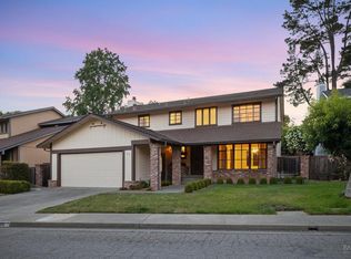 15 Shannon Ln, San Rafael, CA 94901