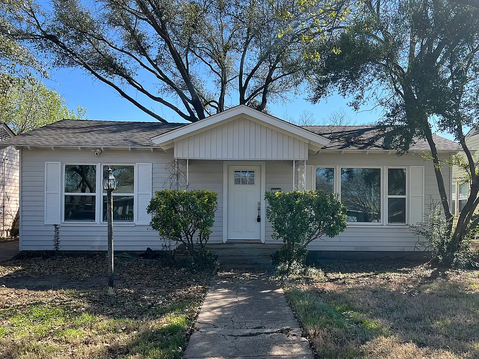 1918 Mountain Lake Rd