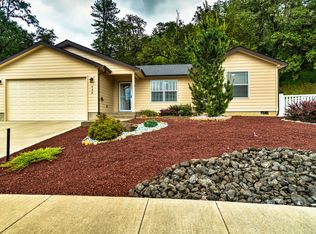 648 Brooks Loop, Sutherlin, OR 97479