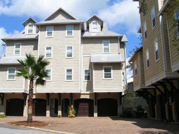 4712 Grander Ct, Orange Beach, AL 36561