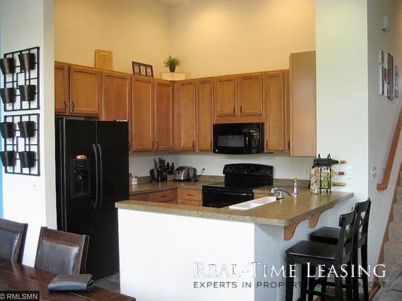 3rd image of 15406 Freedom Dr N