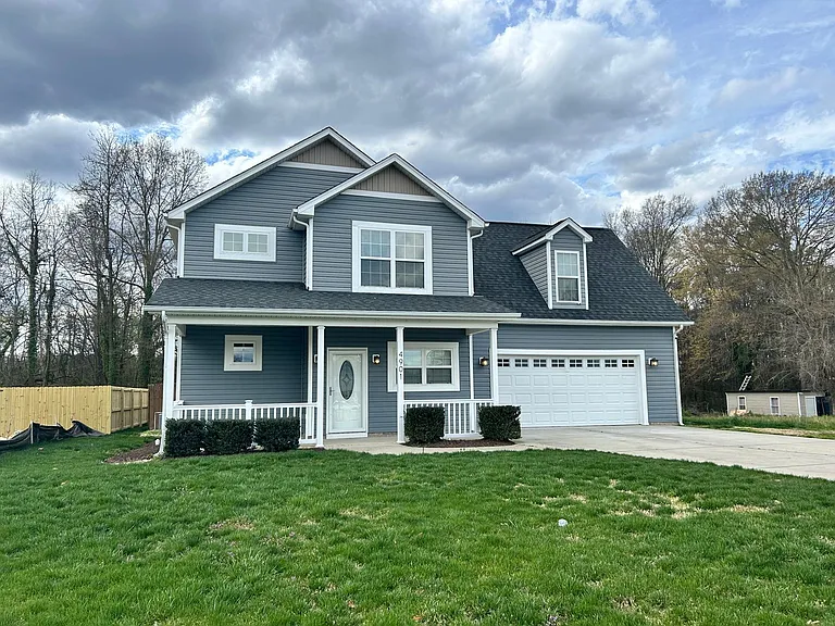 4901 Warwick Rd E — Photo 2