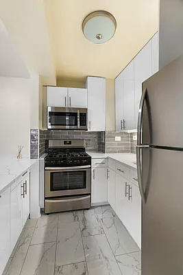 Sold by Compass | media 2