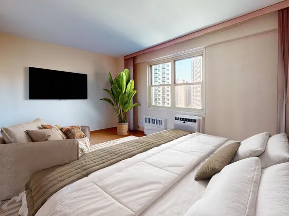 2932 West Fifth Street image 4 of 14