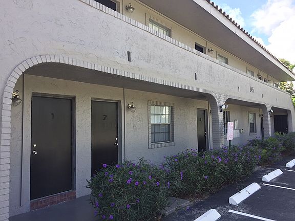 5th image of 645 NE 10th Ave APT 3