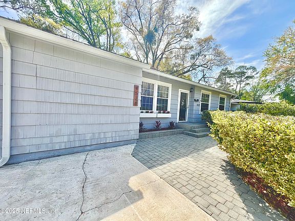 3rd image of 4528 PLYMOUTH Street