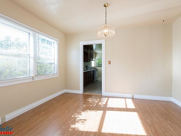 5th image of 495 Hannah St