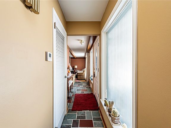 5th image of 120 Everest Dr