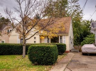 1726 E 32nd Ct, Des Moines, IA 50317