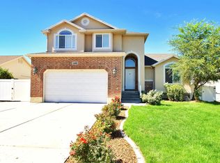 1949 N 2595 W, Clinton, UT 84015