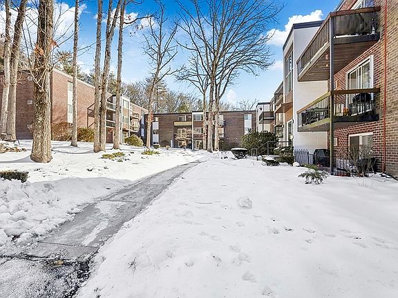 3rd image of 599 Old West Central St APT C5