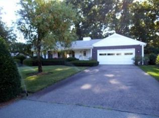 178 Country Club Ln, Brockton, MA 02301