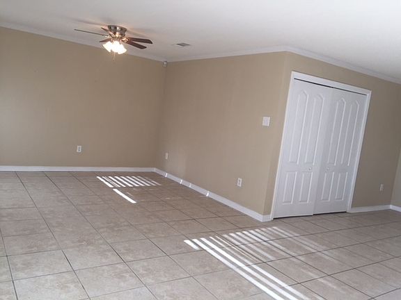 2nd image of 1820 River Oaks Dr