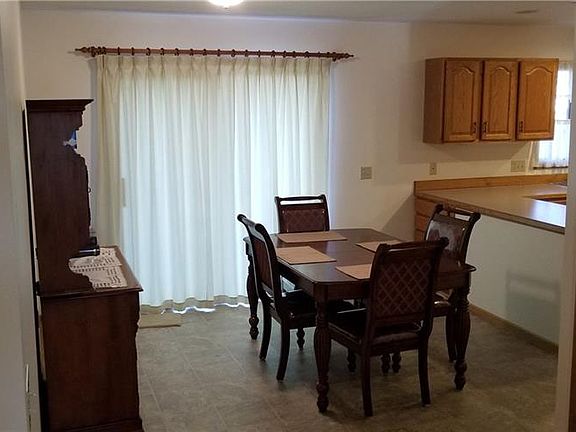 4th image of 518 Woodpointe Dr