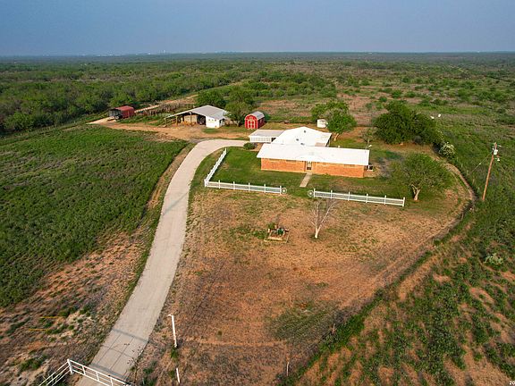 2nd image of 2923 FM 186