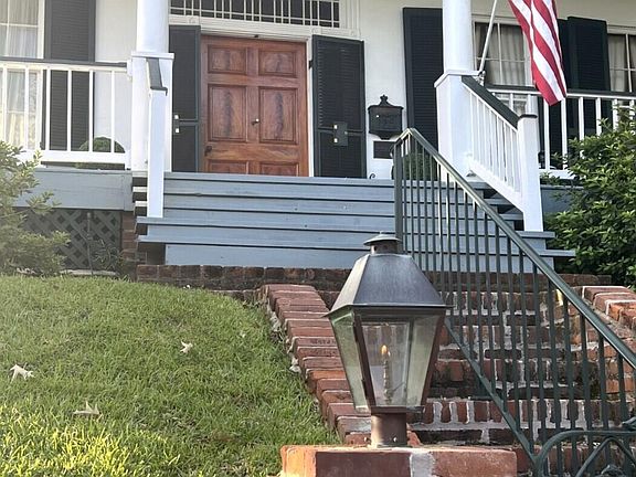 2nd image of 409 S Rankin St