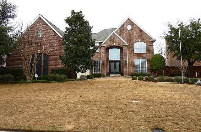 1st image of 2800 Greenview Dr
