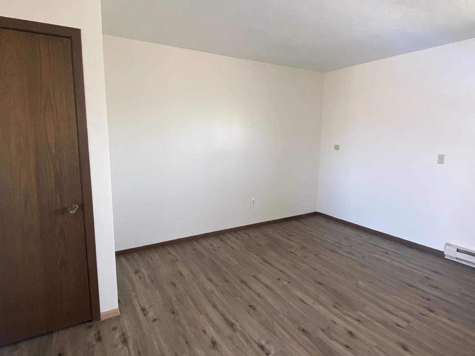 306 Columbine - 4 — Photo 3